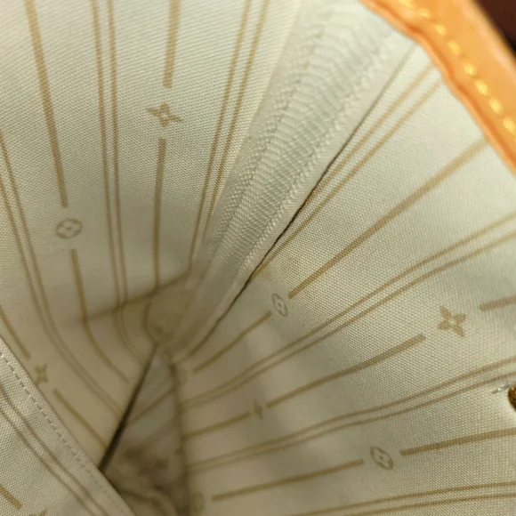 Louis Vuitton Cream and Tan Checkered Tote - Picture 13 of 13